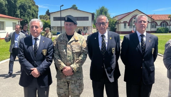 Destacamento Concepción participa en ceremonia aniversario de Regimiento Chacabuco